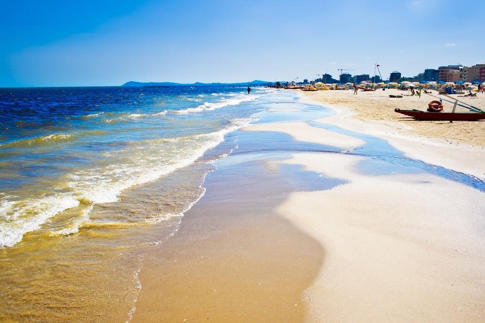 U OVOJ ZEMLJI NIJE LAKO BITI TURISTA: Ko uzme školjku ili pesak sa plaže, mora da plati 3.000 evra!