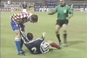(VIDEO) BATA ZA JAJA: Pre 18 godina odigran legendarni meč na Maksimiru, Mijat i Deki ugasili Hrvatsku, a Mirković Jarnija!