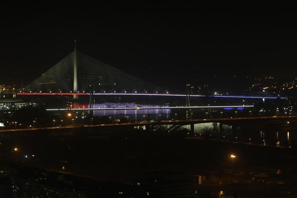 BEOGRAD U BOJAMA SRPSKE ZASTAVE: Podrška fudbalerima, Palata Albanija, Most na Adi i Dom narodne skupštine biće osvetljeni u navijačkom duhu