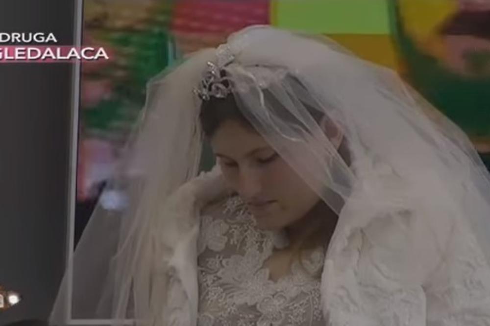 (VIDEO) DIVNA OČAJNA: Bila je srećna zbog venčanice, a onda je Marko otkazao svadbu! Ona krivi Macu Diskreciju!