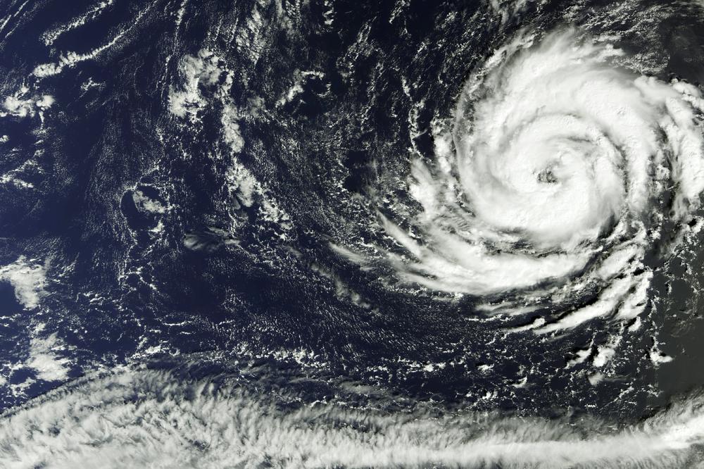 (VIDEO) STIŽE OFELIJA: Evropa se sprema za udar uragana kakvog nije bilo još od 1961. godine!