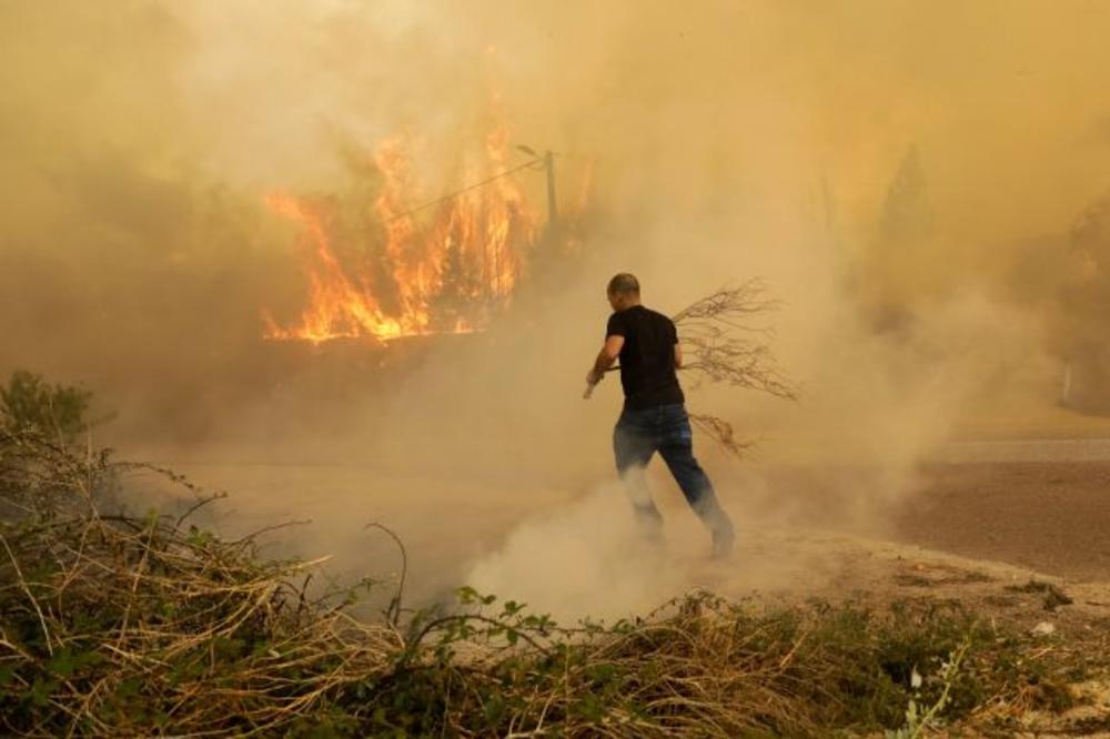 (VIDEO) VATRENI TEROR U PORTUGALIJI: Zemlju u jednom danu pogodilo stotine požara!