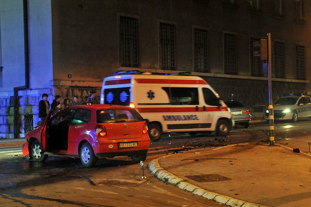TEŠKA NESREĆA U UŽICU: Više povređenih u sudaru u centru grada
