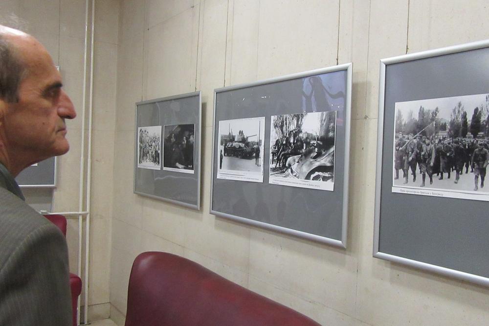 (FOTO) DA MLADI VIDE KAKO JE TO BILO: Izložba ratnih fotografija - oslobađanje Beograda
