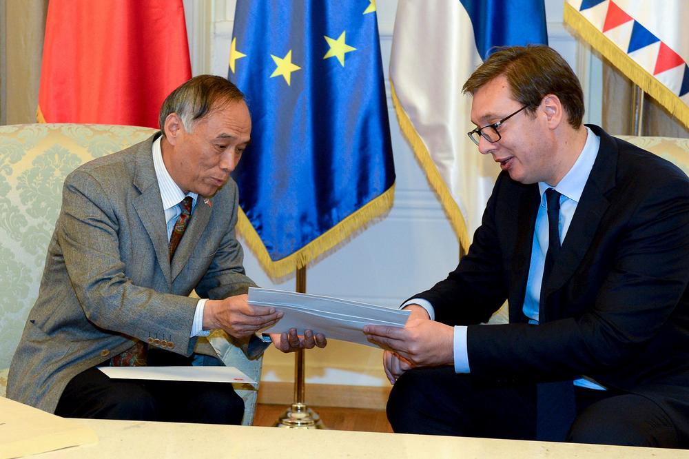 Pozdravi za Vučića: Kineski ambasador doneo pisma iz Pekinga