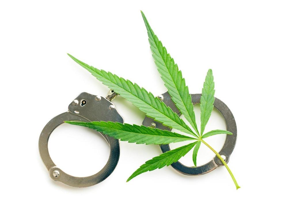 marihuana, kanabis, lisice, policija, hapšenje