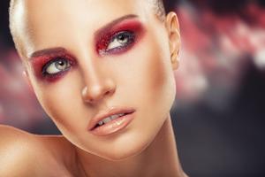 MOKRI KAPCI SU HIT OVE SEZONE: Žene su poludele za novim trendom u šminkanju