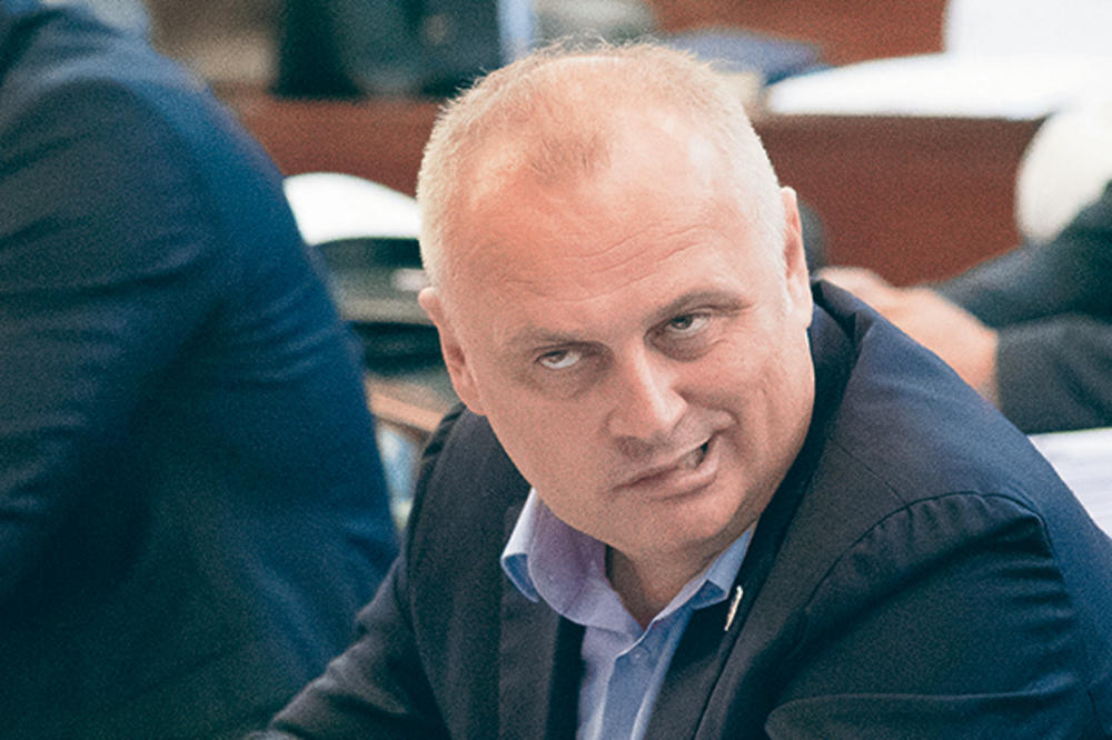 PRAVI HAOS: Goran Vesić hoće fotelju gradonačelnika Beograda za 50. rođendan!