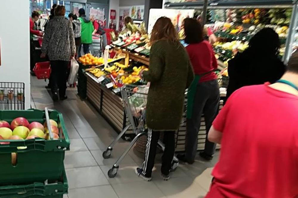 PREVARA VEKA U SRPSKIM MARKETIMA: Kad merimo voće u prodavnici, uzmu nam milione! OBRATITE PAŽNJU NA OVO!