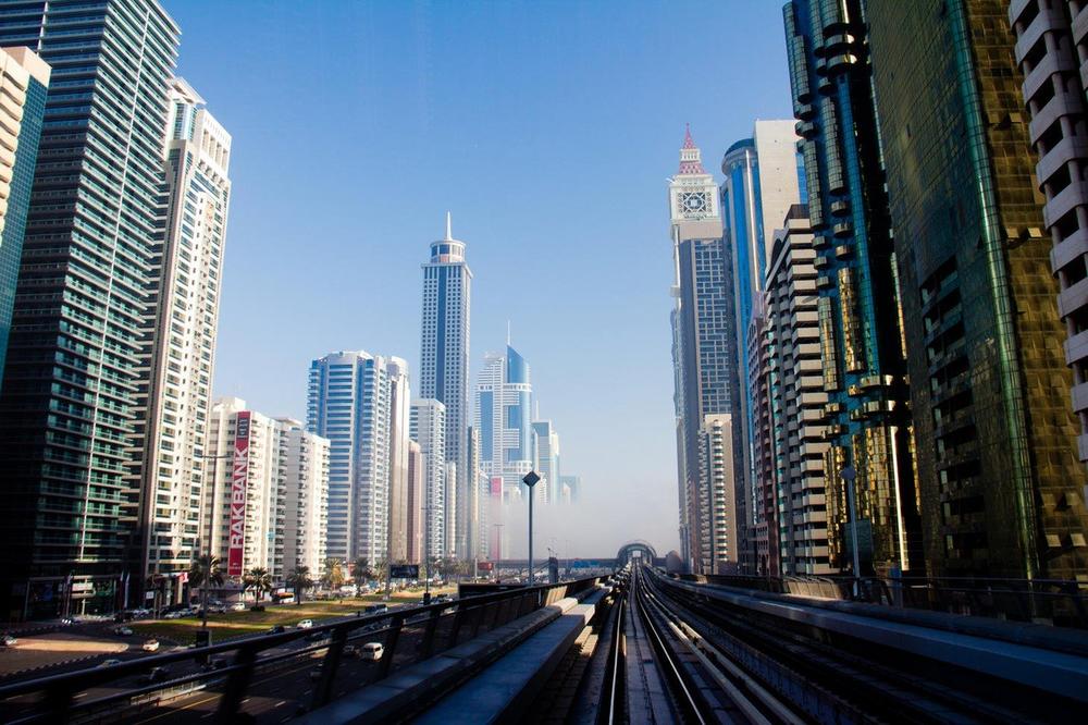 SRBIN U DUBAIJU ŽIVI U SOBI DVA SA DVA, A KIRIJA 400 DOLARA! Od plate ne ostane NIŠTA: Ovako izgleda život u Emiratima (FOTO)