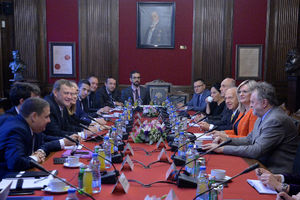 NIZ SASTANAKA U NARODNOJ BANCI: Počeli zvanični razgovori misije MMF sa srpskim zvaničnicima