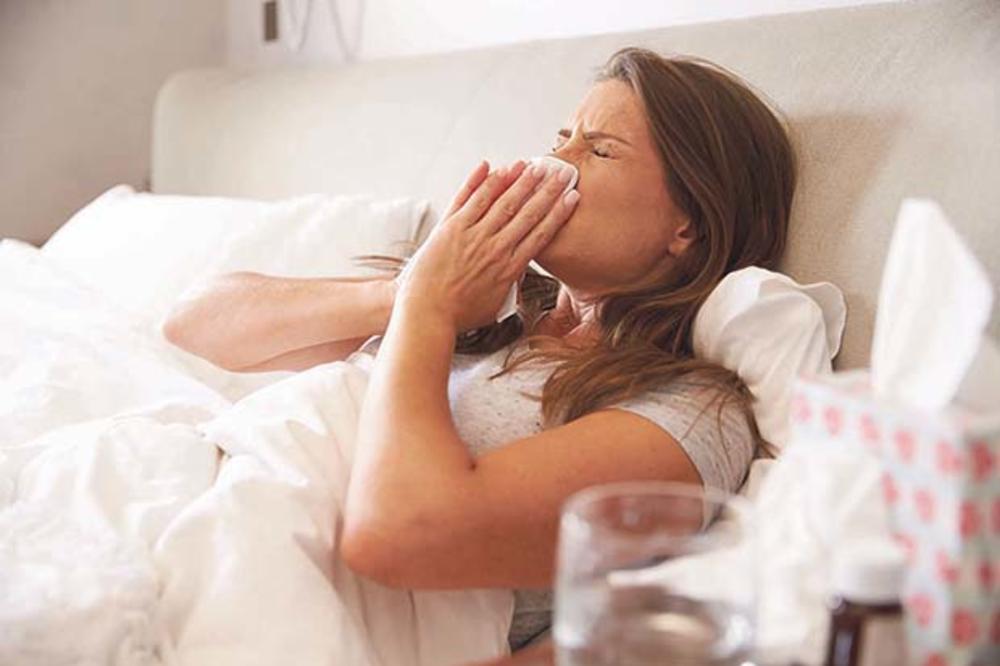PAŽNJA, U SRBIJI VLADA PREDGRIPOZNO STANJE: Kad vas obori grip, ostanite kod kuće!