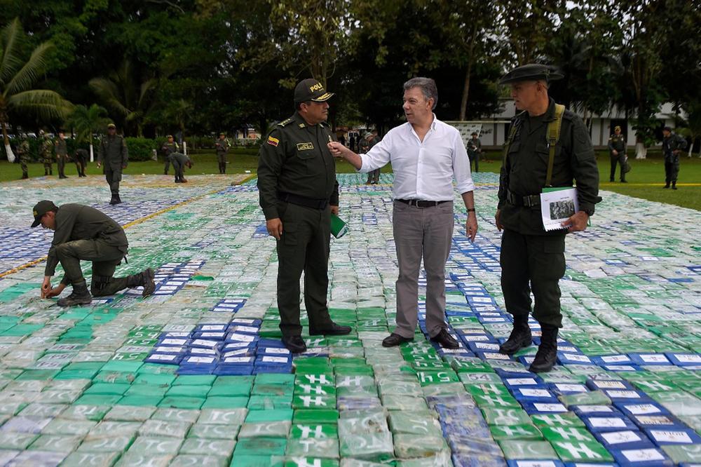 KOLUMBIJCI OJADILI NAJVEĆI NARKO-KARTEL: 12 tona kokaina zaplenjeno u akciji policije na plantažama banane