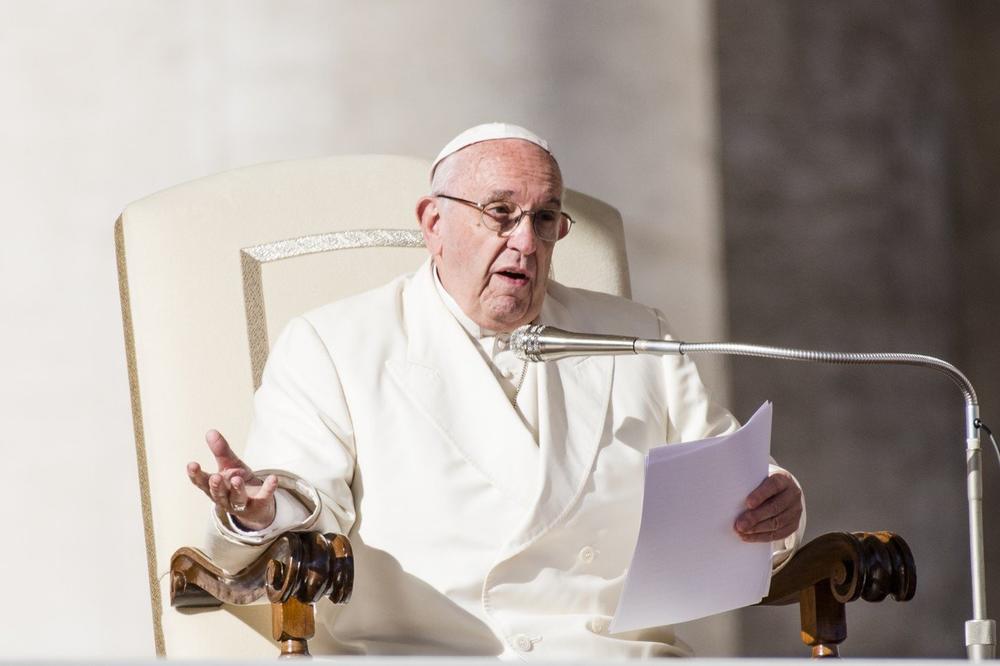PAPA BI DA MENJA ISUSOVU MOLITVU: Ovako zvuči Oče naš u verziji šefa Vatikana