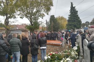 (KURIR TV) SAHRANJENA POGINULA BODIBILDERKA: Branislava Jovanović ispraćena uz zvuke srpske himne Bože pravde