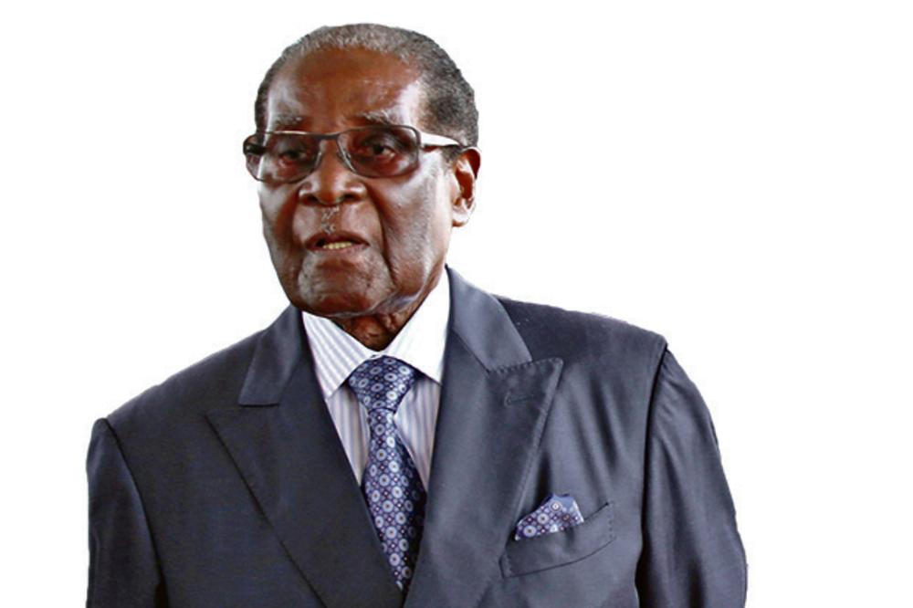 NE MOŽE NI DA HODA: Bivši predsednik Zimbabvea Mugabe teško bolestan