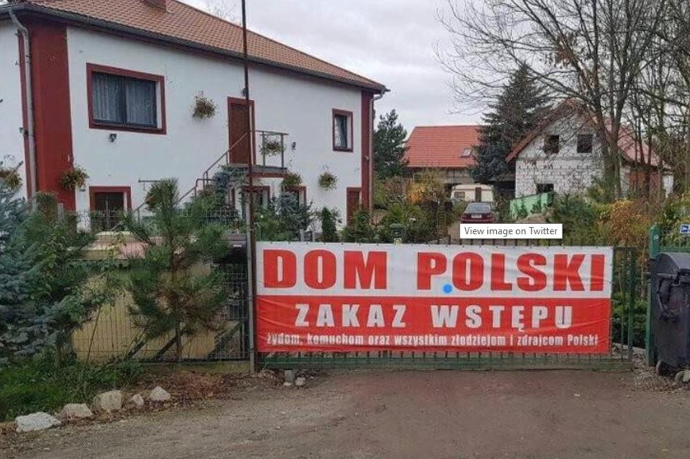 (FOTO) POLJSKI HOSTEL IZ PAKLA: Poruka upućena Jevrejima postidela bi i naciste