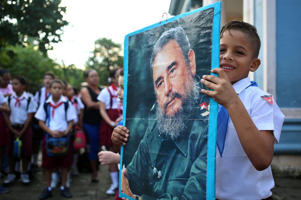 (FOTO, VIDEO) GODIŠNJICA SMRTI KUBANSKOG REVOLUCIONARA: Kastro je vladao sam i prkosio velesilama 50 godina