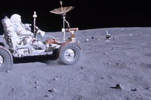 (VIDEO) DA LI SNIMAK NASA POTVRĐUJE PREVARU: Sletanje na Mesec je pod znakom pitanja