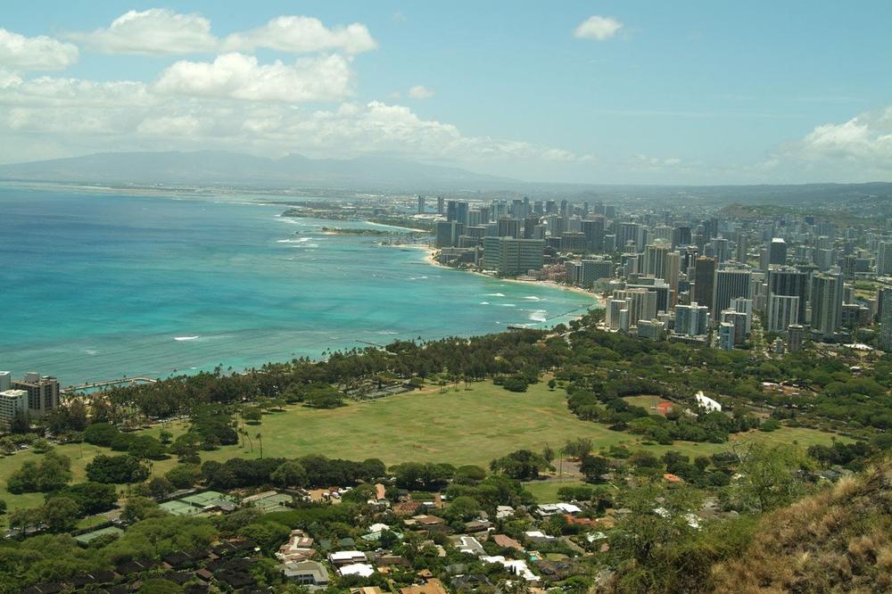 NIJE ISPOŠTOVAO OBAVEZAN KARANTIN: Havajska policija uhapsila turistu nakon što je objavio fotografije sa plaže