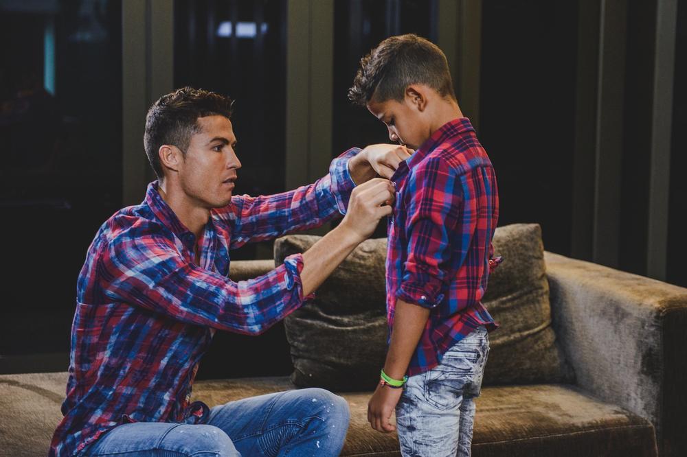 (VIDEO) KRISTIJANO PUCA OD PONOSA: Pogledajte golčinu Ronaldovog sina!