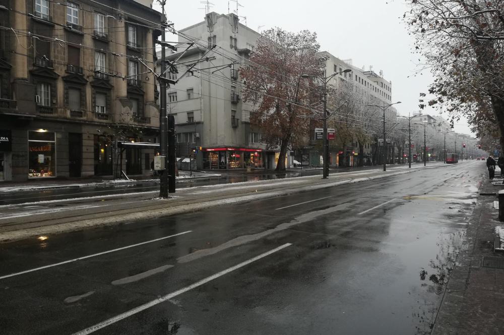 BORBA SA SNEGOM TOKOM NOĆI: Beogradske ulice prvog prioriteta osvanule prohodne