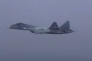 (VIDEO) MOTOR DA SE SMRZNEŠ: Prvi let ruskog lovca budućnosti dokazao zašto ga zovu KRALJ NEBA!