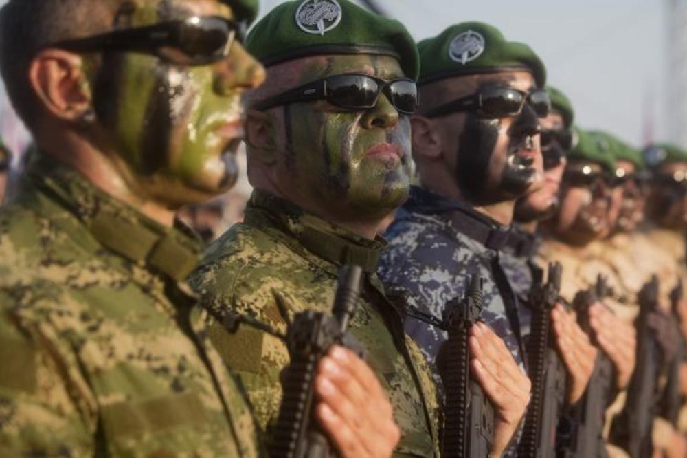 HRVATSKI VOJNI SVEŠTENIK IZBAČEN IZ BAZE NATO: Još tri vojnika hrvatske vojske zadržana na kapiji iz istog razloga