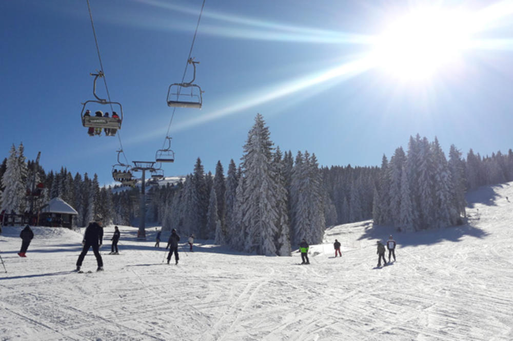 OVOG VIKENDA SKI OPENING NA KOPAONIKU: Više od 15 hiljada skijaša na otvaranju sezone