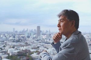 (VIDEO) JAPANSKI BIZNISMEN NAPRAVIO ŽURKU ŽIVOTA: Pozvao je sve prijatelje, a imao je jeziv razlog za to