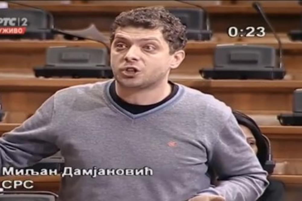 (VIDEO) O MAJMUNIMA I PETLIĆIMA: Poslanik radikala Miljan Damjanović traži kaznu za uvrede u Skupštini