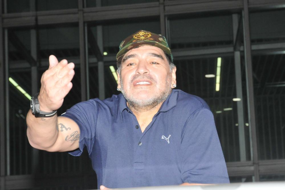 EL PIBE ZNA! Maradona: Boka je najveći klub na svetu, trebalo bi da dovede Poketina!