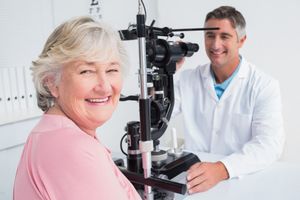 OVAJ JEFTIN NAPITAK POMAŽE DA OČUVATE VID: Kako da izbegnete glaukom i oštećenje očnog živca