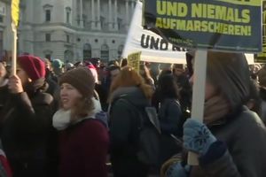 (VIDEO) ANTIVLADINI PROTESTI PARALISALI BEČ: Studenti, đaci, levičari na ulicama žele da svrgnu novu vladu