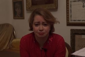 (VIDEO) POZNATOM SRPSKOM PSIHOLOGU ODUZIMAJU DETE: Usvojili su devojčicu sa Kosova, a onda su UPALI U STAN I ODVELI JE!