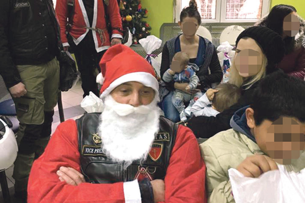 SVE ČINE ZA DEČIJI OSMEH: Bajkeri Deda Mrazevi darivali bolesnu decu