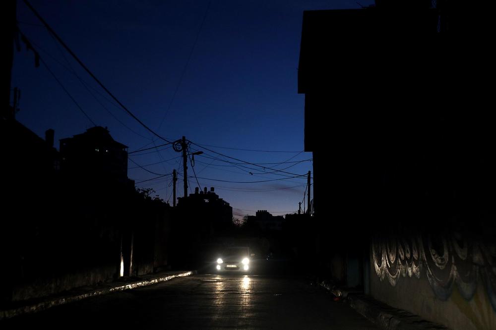 NEZAPAMĆENA HAVARIJA U PAKISTANU, CELA ZEMLJA OSTALA BEZ STRUJE: Potpuni slom energetske mreže, vlasti obećavaju popravku do jutra
