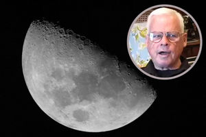 (VIDEO) BIVŠI PILOT CIA PONOVO ŠOKIRA: Na Mesecu živi 250 miliona stanovnika, imam i dokaze za to!