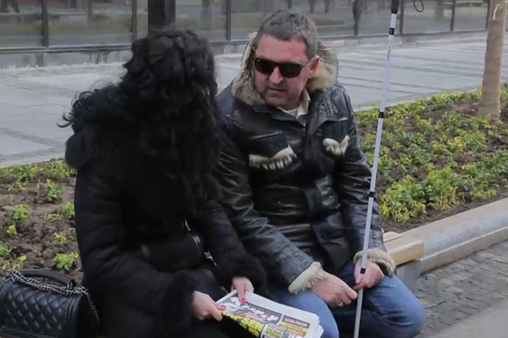(VIDEO) Boban je slep već deceniju, a jedan dan s njim je dovoljan da PROGLEDATE!