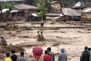 BOŽIĆNO ČUDO: Filipinku poplava odnela 900 kilometara, pronađena posle 4 dana u moru!