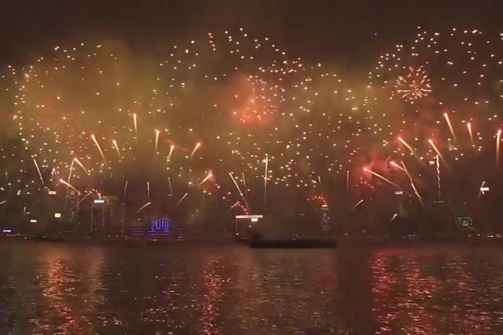 (VIDEO) SPEKTAKL NA DALEKOM ISTOKU: Pogledajte kako je Hong Kong dočekao Novu godinu uz maestralan vatromet