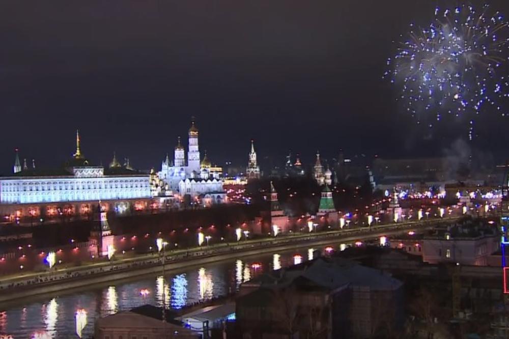 (VIDEO) OVO JE PRVA EVROPSKA PRESTONICA KOJA JE PROSLAVILA NOVU GODINU: Pogledajte kako je izgledao vatromet u Moskvi