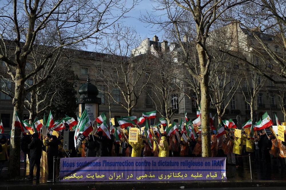 (FOTO) IPAK NIJE KRAJ: Ubijena 3 obaveštajca u Iranu!