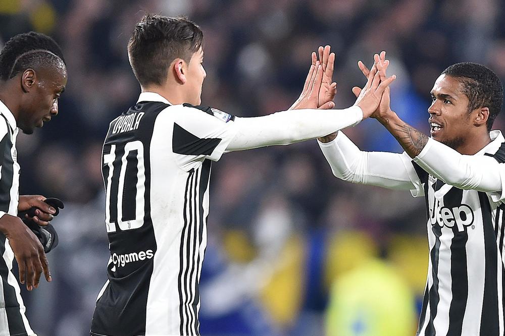 (VIDEO) STARA DAMA SRUŠILA MIHIN TORINO: Juventus se golovima Koste i Mandžukića plasirao u polufinale Kupa Italije
