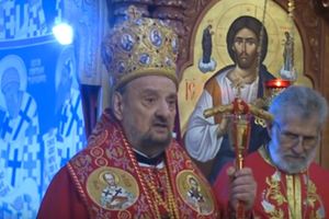 KAČAVENDA OPET DIGAO JAVNOST NA NOGE: Služio Božićnu liturgiju u manastiru Sveta Petka!