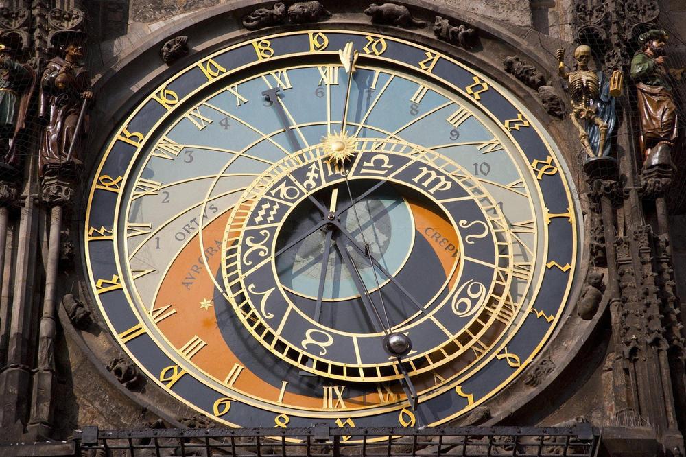 SIMBOL PRAGA PRESTAJE DA RADI: Čuveni Astronomski sat stao i neće raditi mesecima!