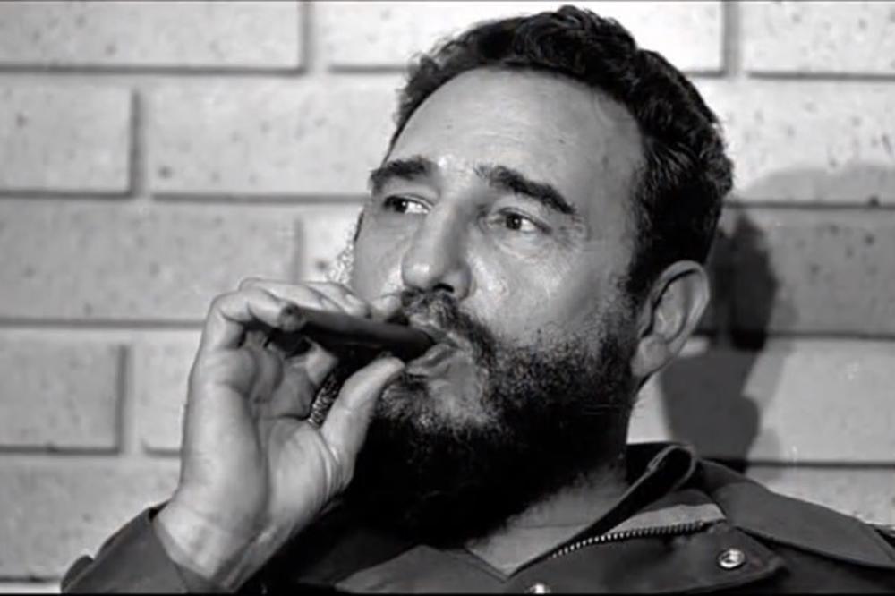 (FOTO) SAMO ZA ODABRANE: Kutija cigara Fidela Kastra prodata za 27.000 dolara!