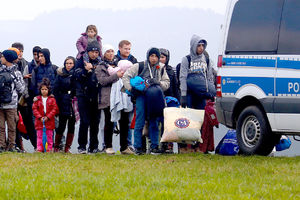 BEČ ZADOVOLJAN: Manje zahteva za azil u Austriji u 2017!