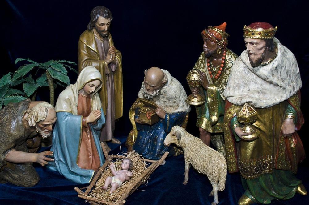 NEPROCENJIVE SVETINJE: Policija pronašla 250 ukradenih figura Hristovog rođenja vrednih 2 miliona evra!