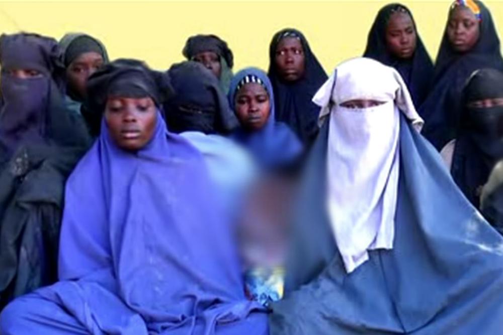 (VIDEO) ŠOKANTAN SNIMAK Učenice koje je oteo Boko Haram: Nikada se nećemo vratiti kući!